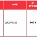 NGK 8673 : Pipa de bujía NGK - SD05FM-R