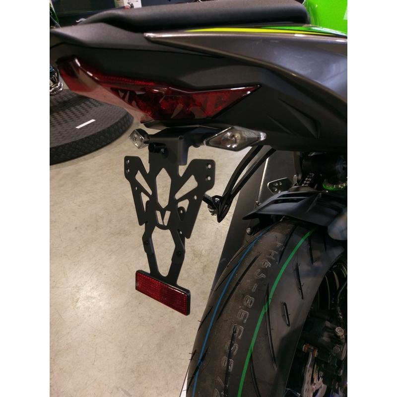 V PARTS C8-SPK021 : Portamatrículas Kawasaki ZX-6R negro